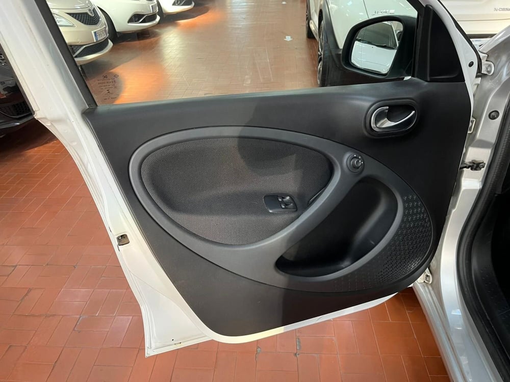 smart forfour usata a Lucca (9)