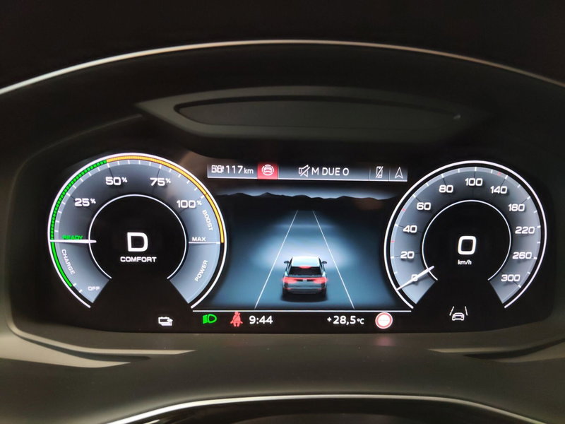 Audi Q8 nuova a Modena (10)