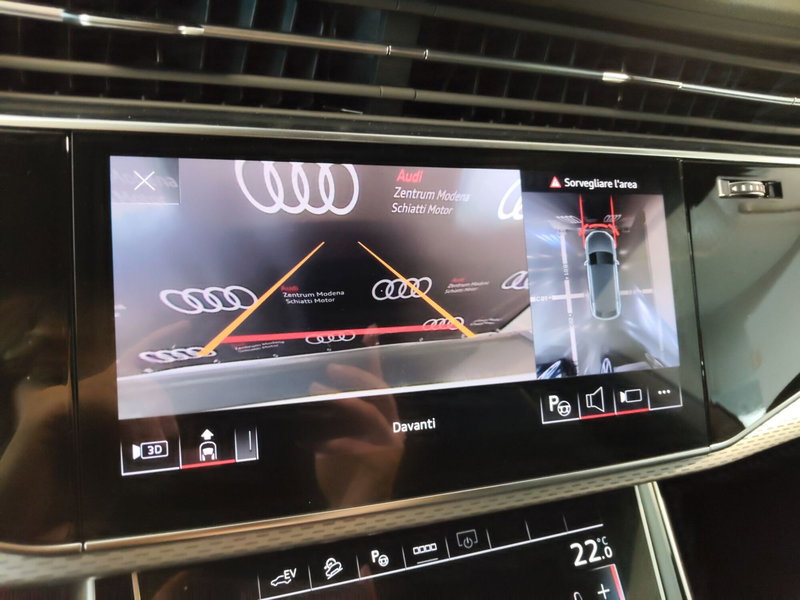 Audi Q8 nuova a Modena (12)