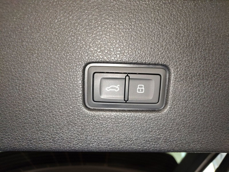 Audi Q8 nuova a Modena (16)