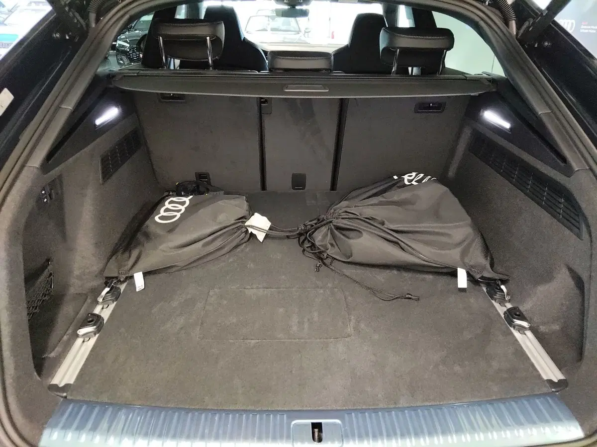Audi Q8 nuova a Modena (19)