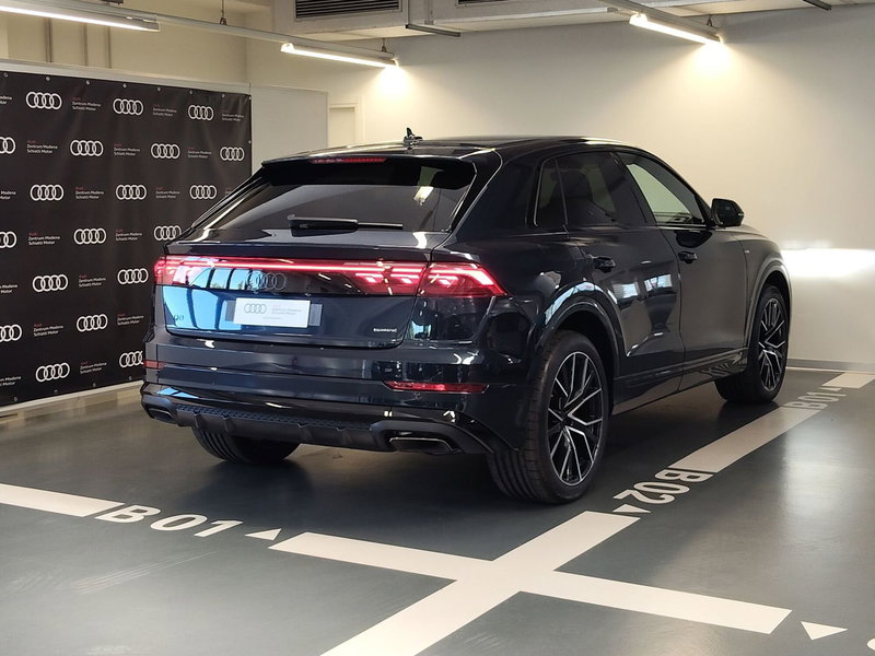 Audi Q8 nuova a Modena (4)
