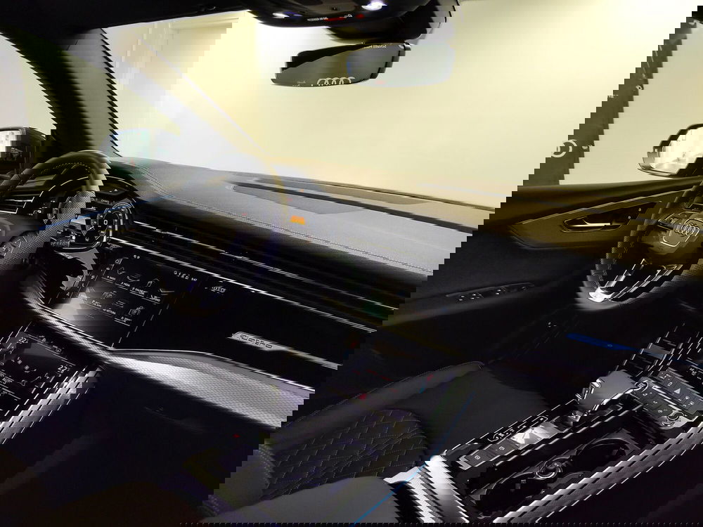 Audi Q8 nuova a Modena (8)