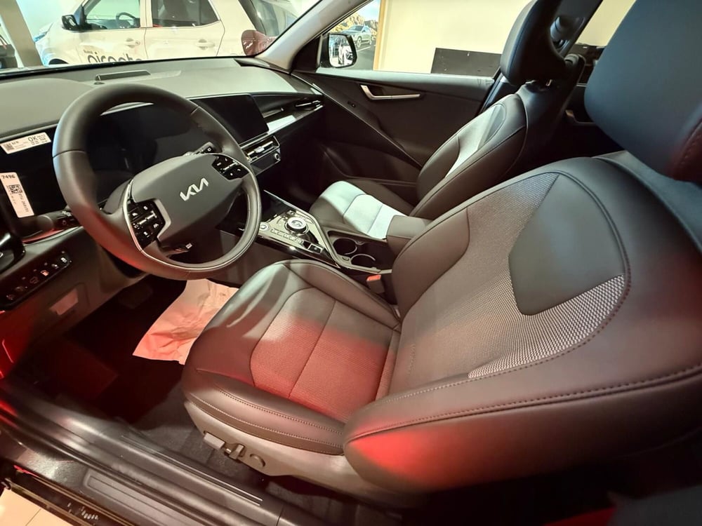 Kia Niro nuova a Arezzo (9)