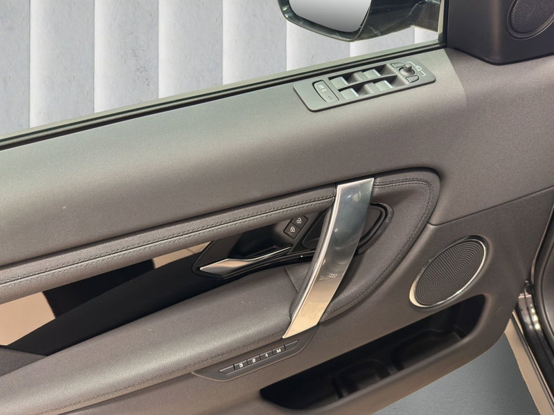 Land Rover Discovery Sport usata a Milano (15)