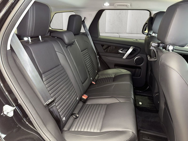 Land Rover Discovery Sport usata a Milano (5)