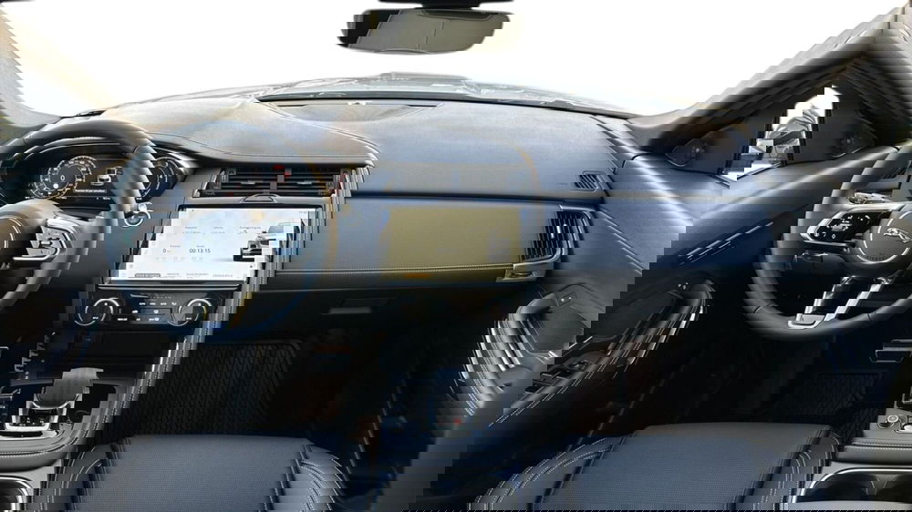 Jaguar E-Pace nuova a Catania (4)