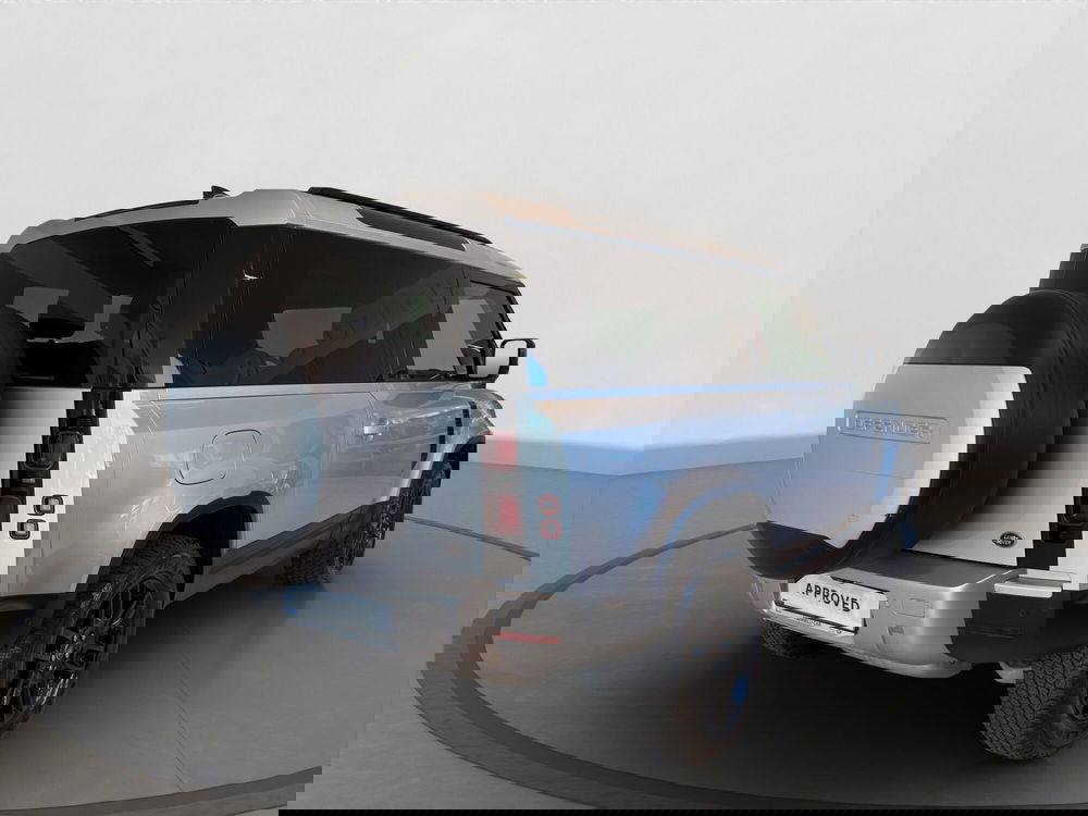 Land Rover Defender usata a Latina (2)