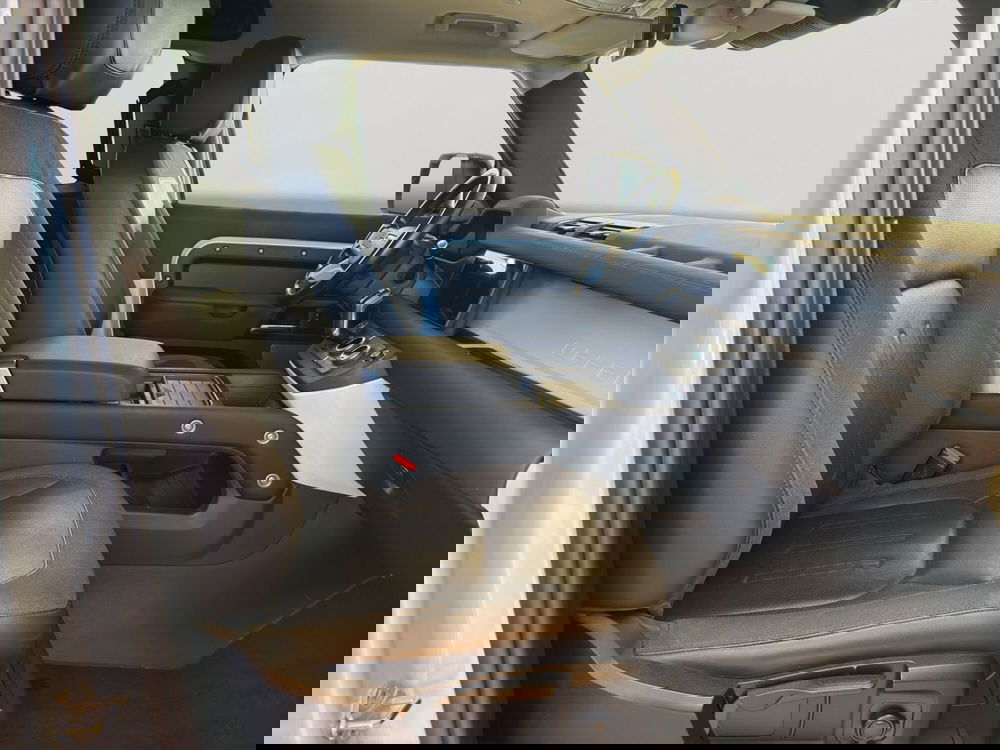 Land Rover Defender usata a Latina (3)