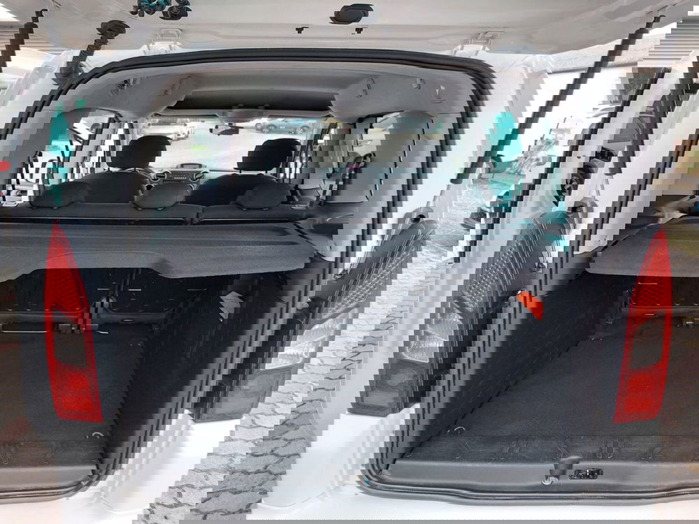 Peugeot Partner usata a Pavia (5)