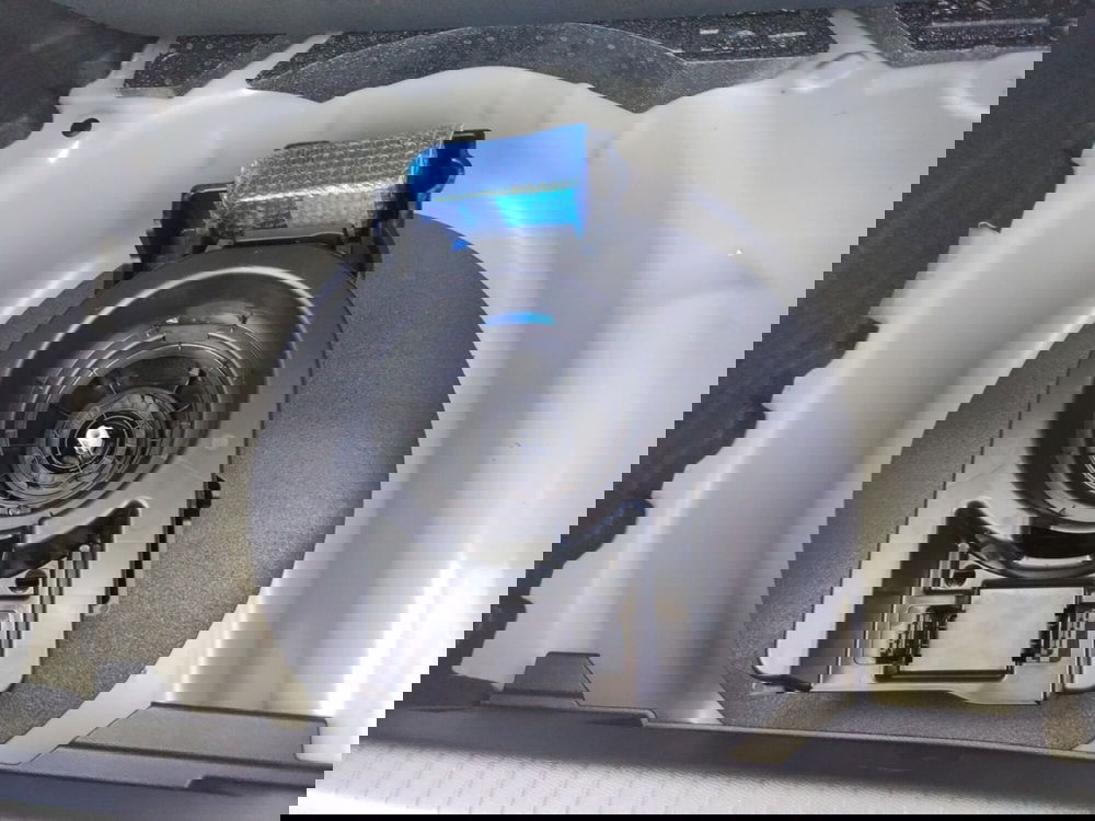 Peugeot 208 nuova a Latina (9)