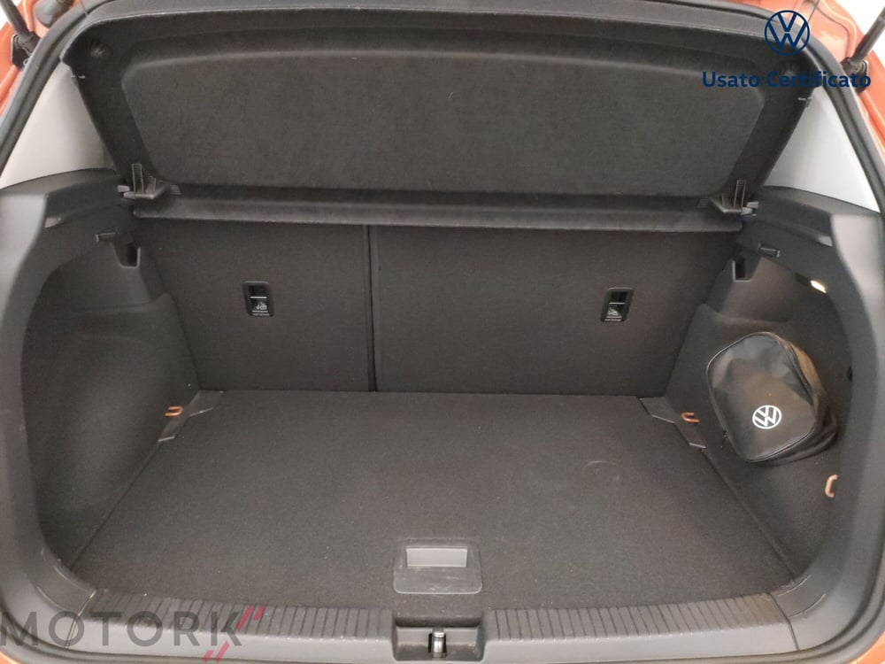 Volkswagen T-Cross usata a Varese (10)