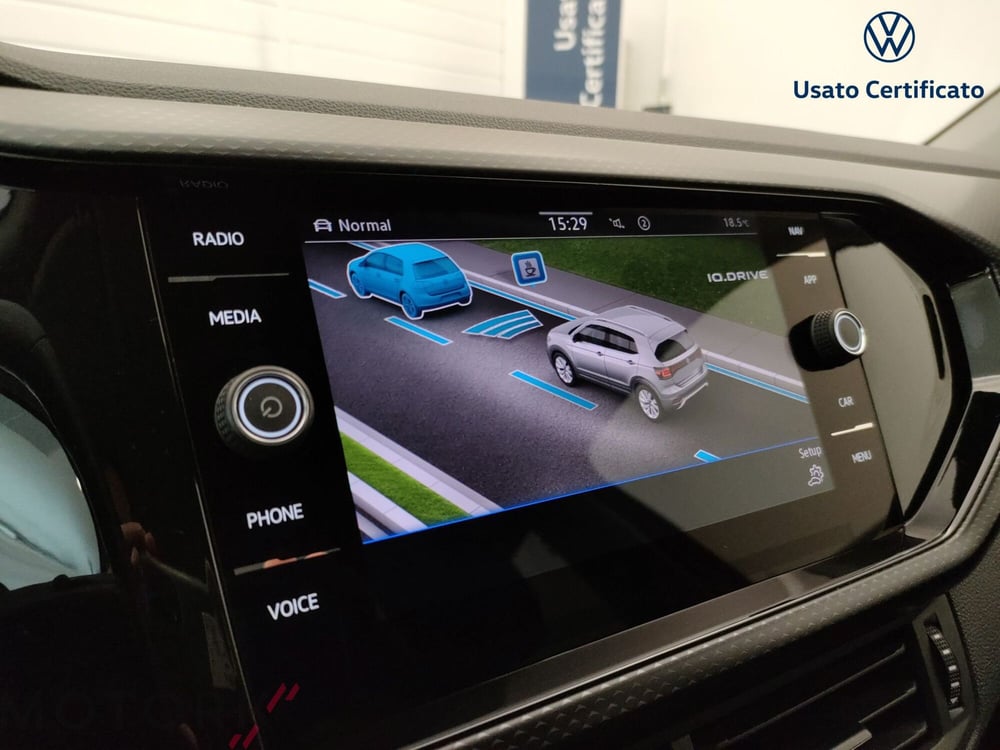 Volkswagen T-Cross usata a Varese (15)