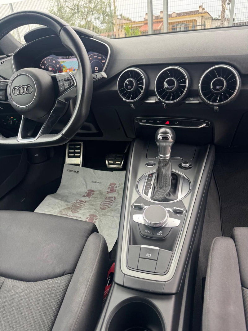Audi TT Cabrio usata a Caserta (10)