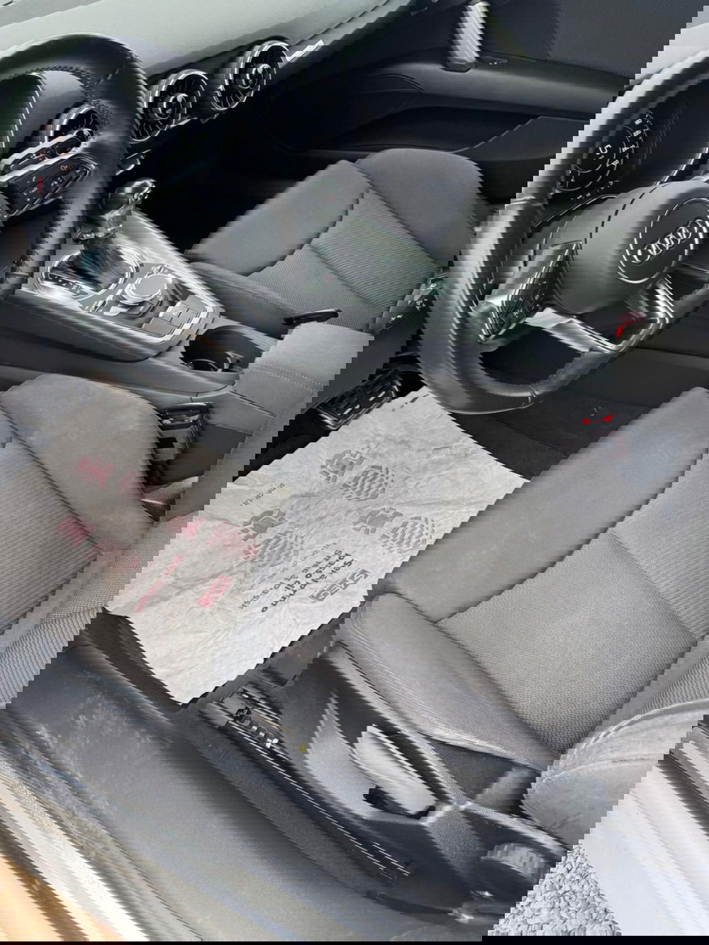 Audi TT Cabrio usata a Caserta (11)