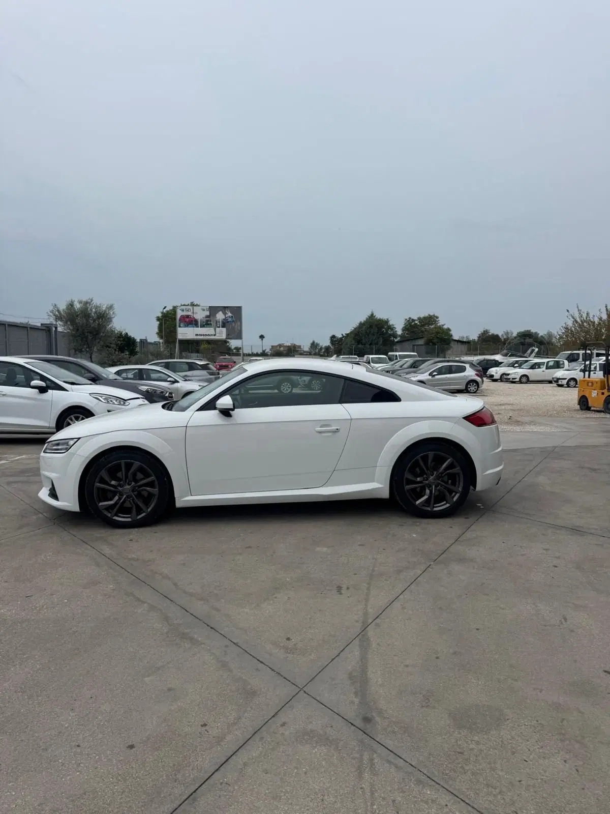 Audi TT Cabrio usata a Caserta (3)