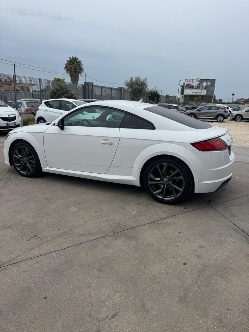 Audi TT Cabrio usata a Caserta (4)