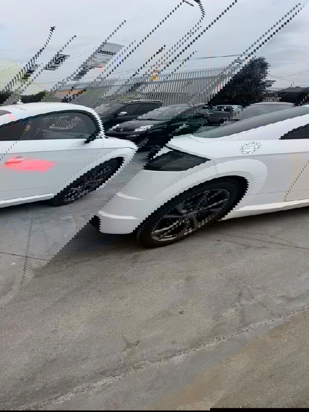 Audi TT Cabrio usata a Caserta (6)