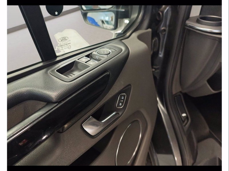 Ford Tourneo Custom usata a Catania (10)