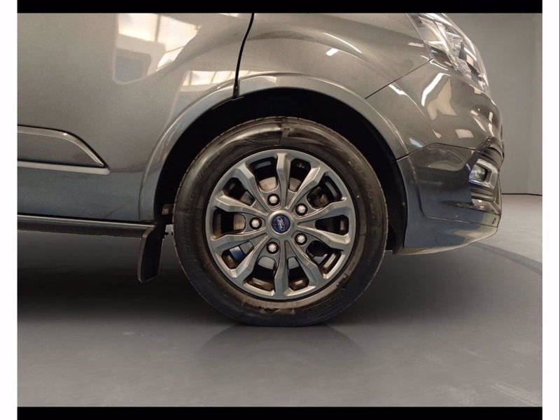 Ford Tourneo Custom usata a Catania (16)