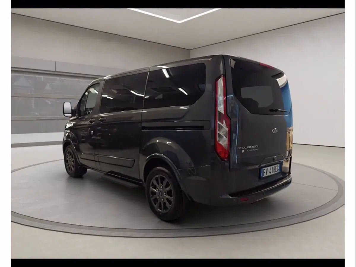 Ford Tourneo Custom usata a Catania (4)