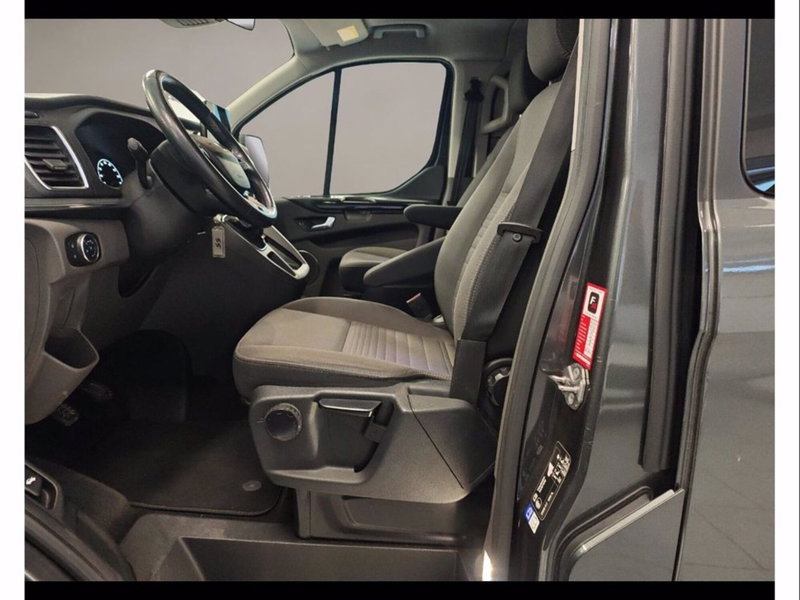 Ford Tourneo Custom usata a Catania (9)