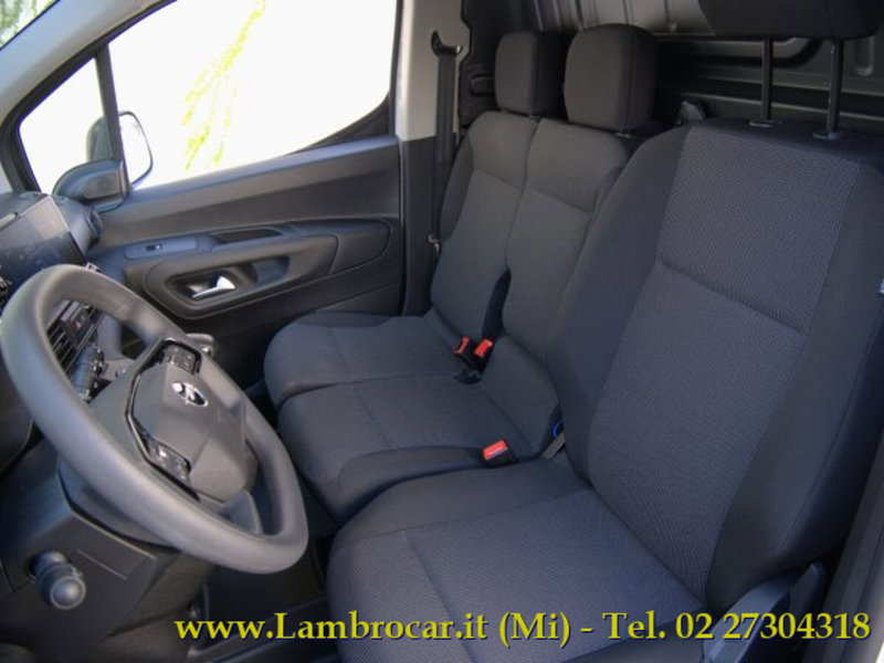Opel Combo Furgone nuova a Milano (3)