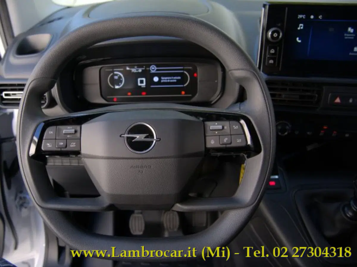 Opel Combo Furgone nuova a Milano (5)