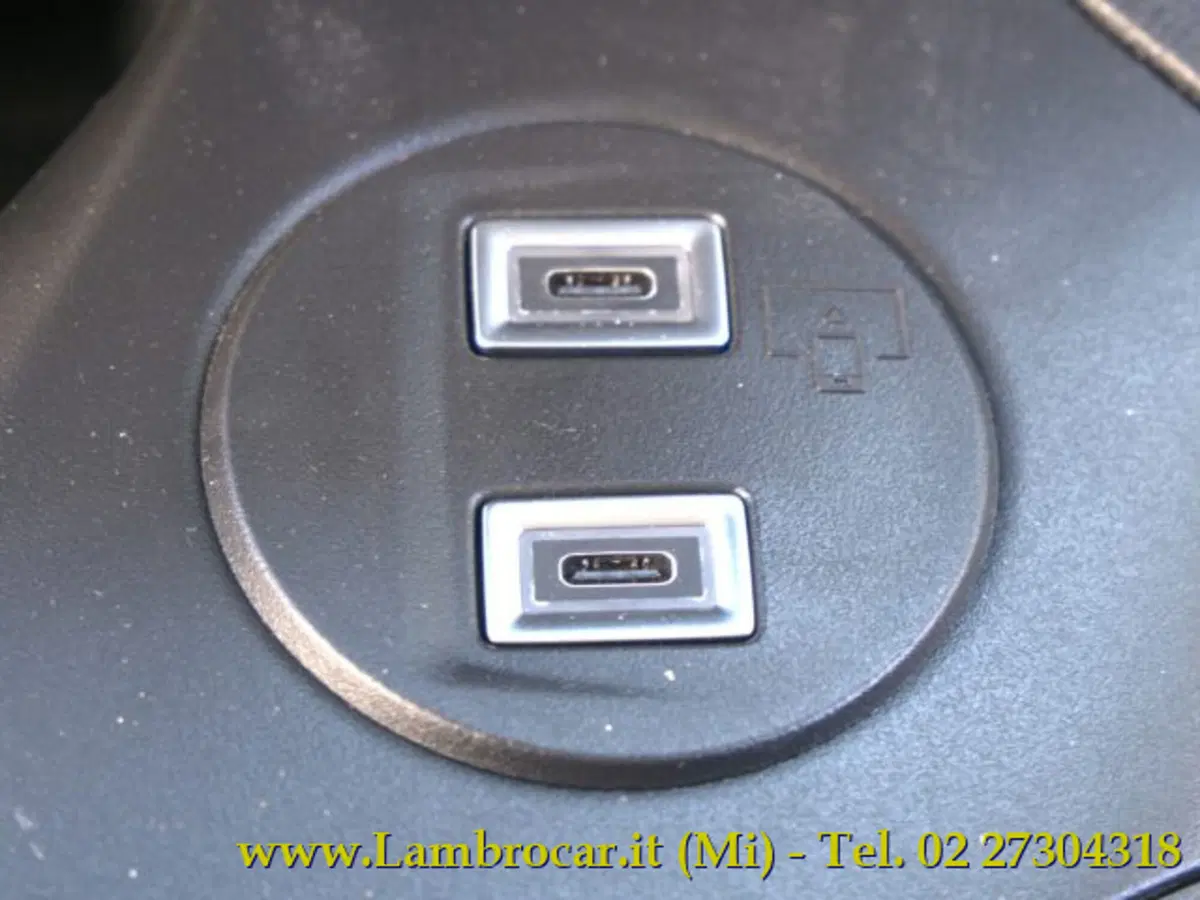 Opel Combo Furgone nuova a Milano (10)