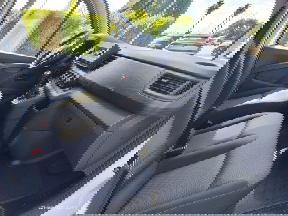 Renault Trafic Furgone usata a Taranto (12)