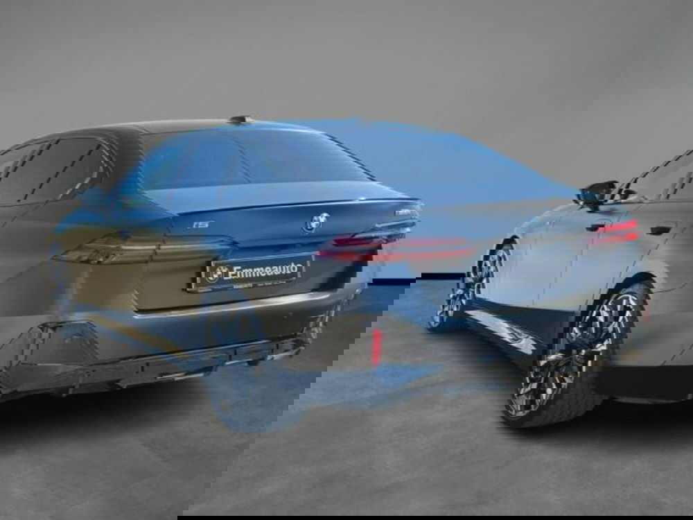 BMW i5 Touring usata a Lecce (3)