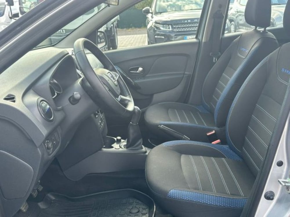 Dacia Sandero Stepway usata a Lucca (8)