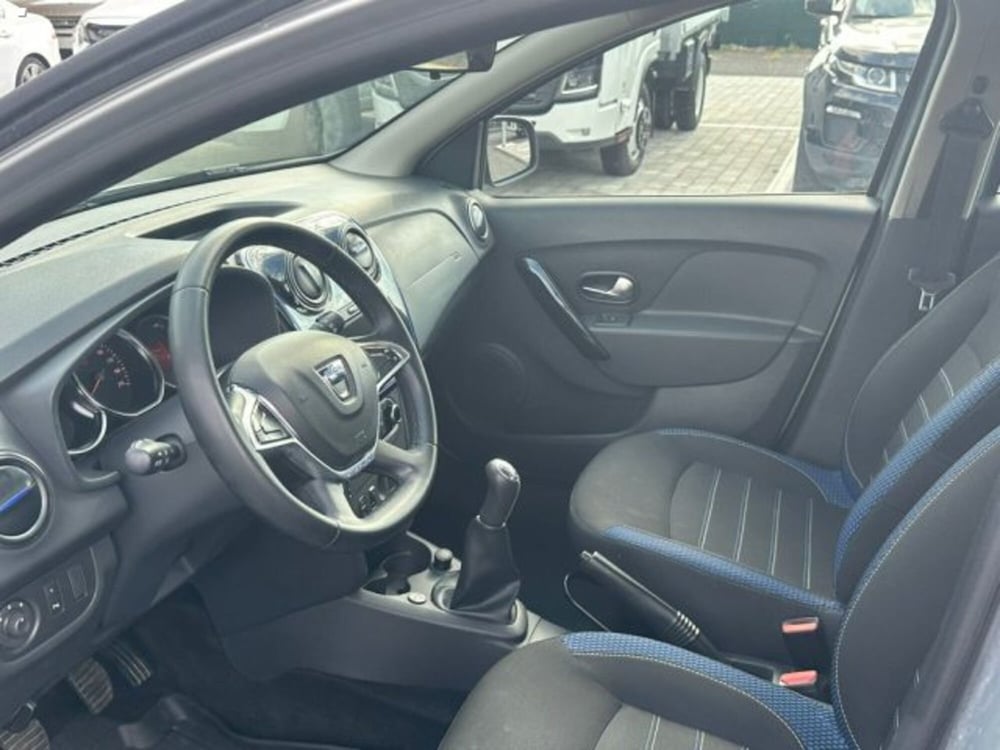 Dacia Sandero Stepway usata a Lucca (9)