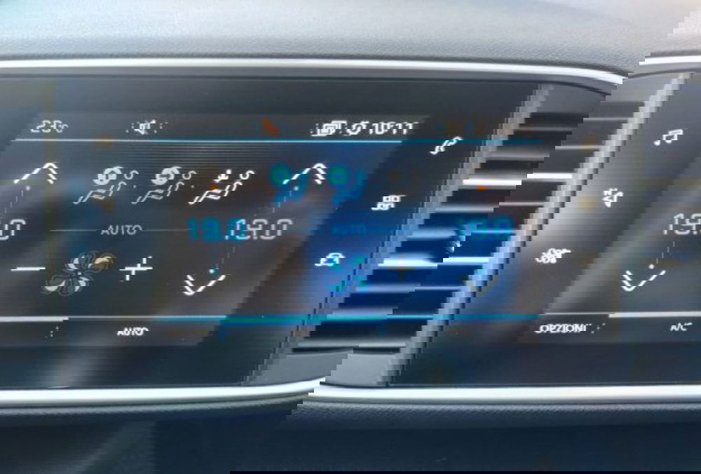 Peugeot 308 usata a Oristano (17)