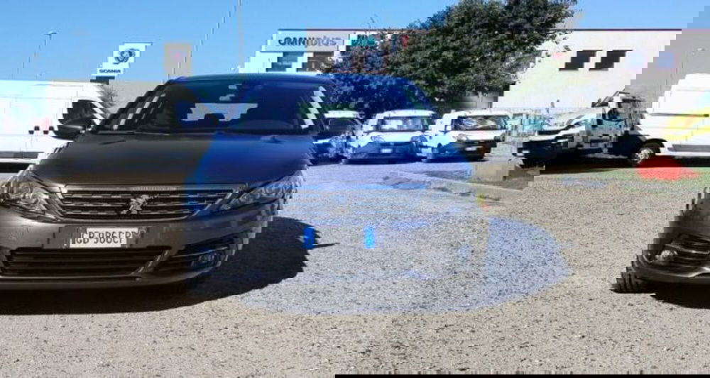 Peugeot 308 usata a Oristano (8)