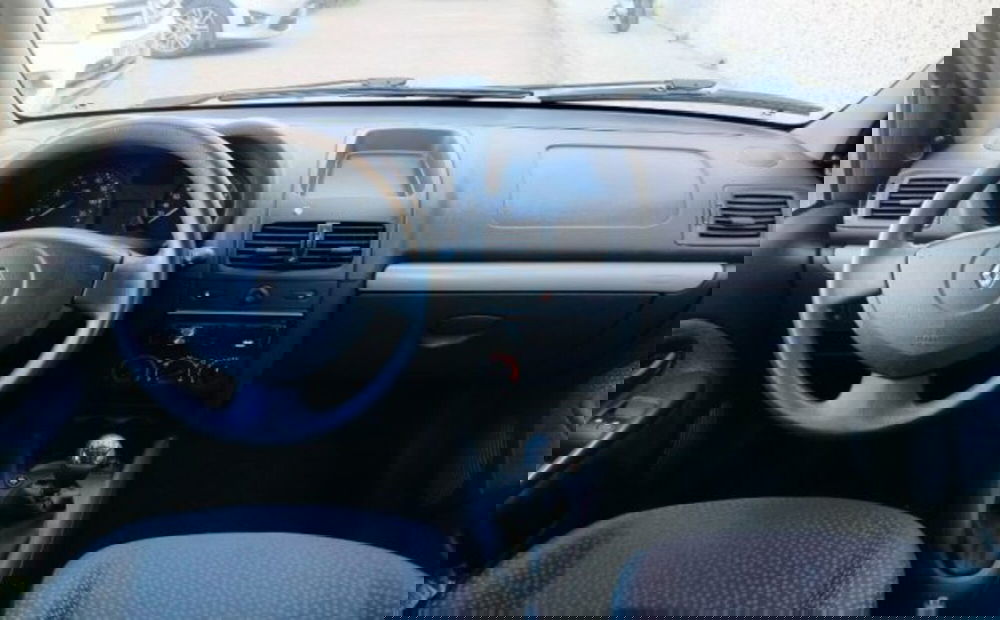 Renault Clio usata a Oristano (9)