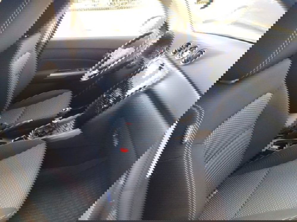 Suzuki Vitara nuova a Oristano (19)