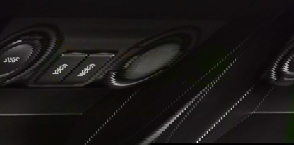 Suzuki Swift nuova a Oristano (11)