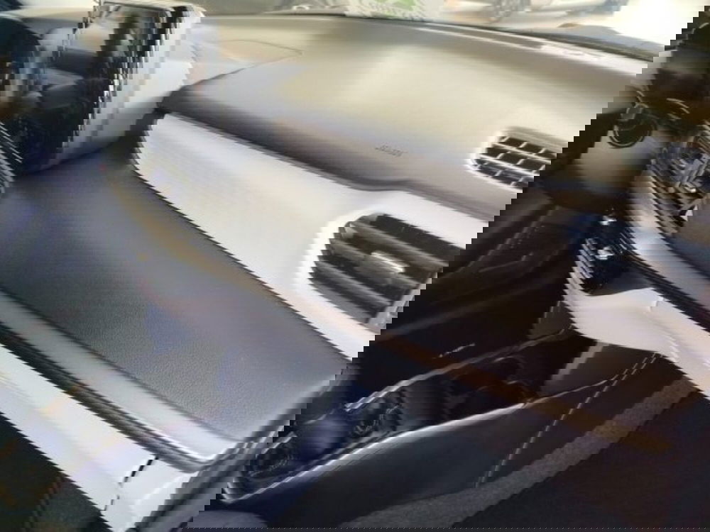 Suzuki Swift nuova a Oristano (13)