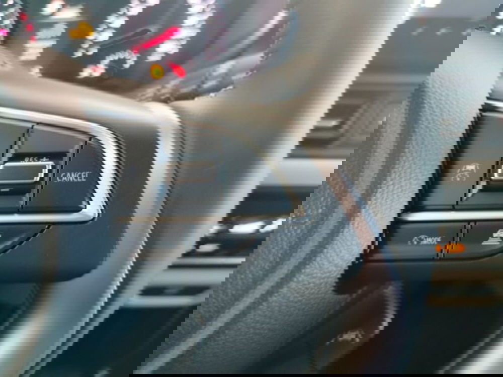 Suzuki Swift nuova a Oristano (9)