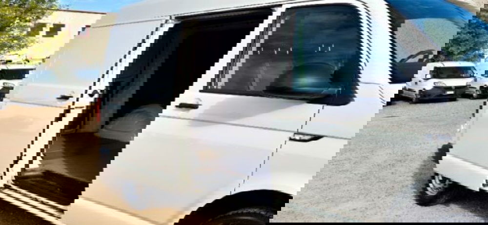 Volkswagen Veicoli Commerciali Transporter Furgone usata a Oristano (11)