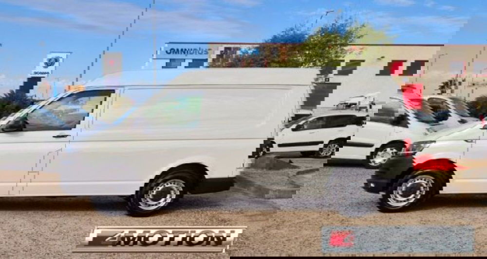 Volkswagen Veicoli Commerciali Transporter Furgone usata a Oristano (8)