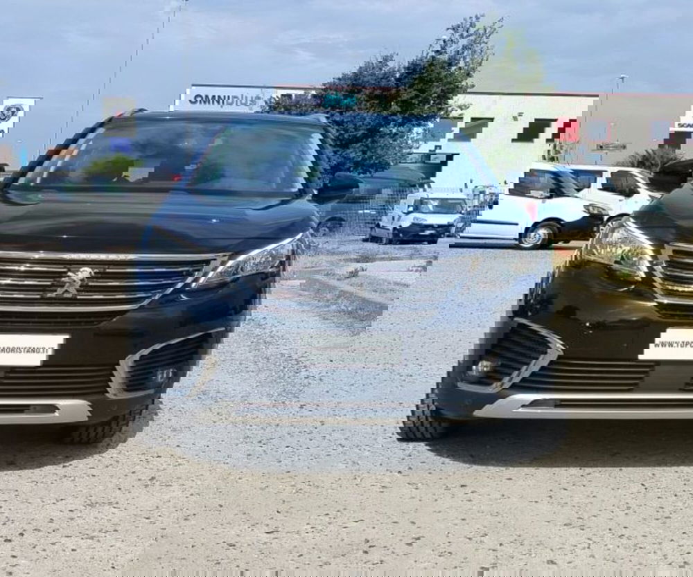 Peugeot 5008 usata a Oristano (2)