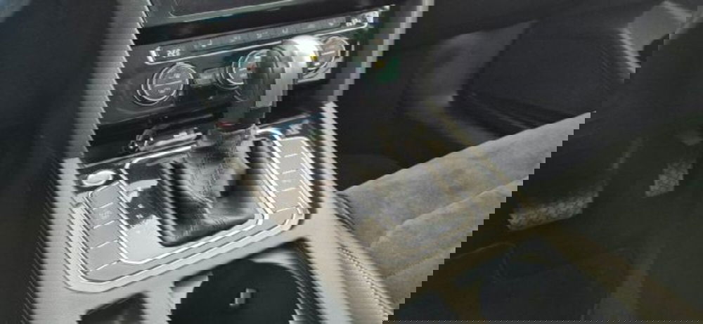 Volkswagen Passat Variant usata a Oristano (10)