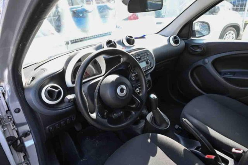 smart forfour usata a Torino (8)