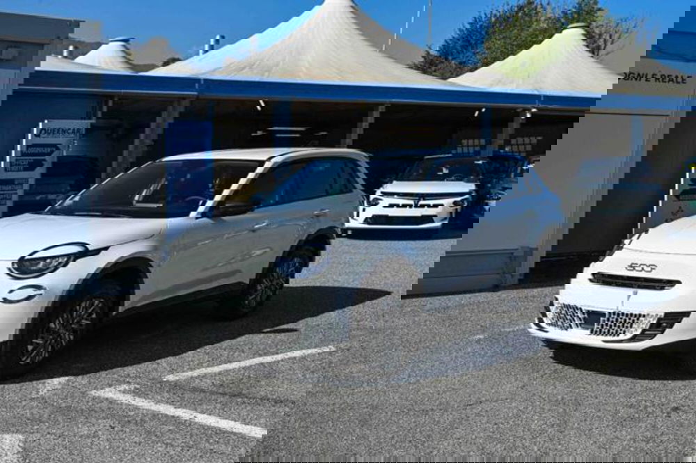 Fiat 600 nuova a Torino