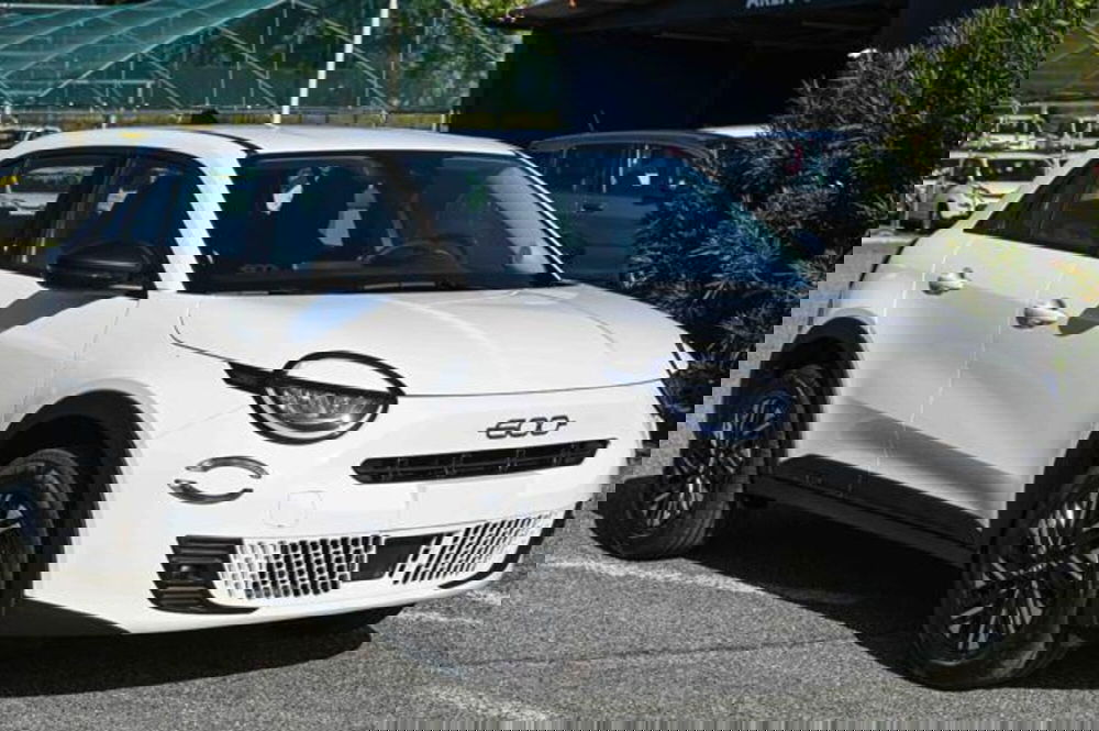 Fiat 600 nuova a Torino (3)