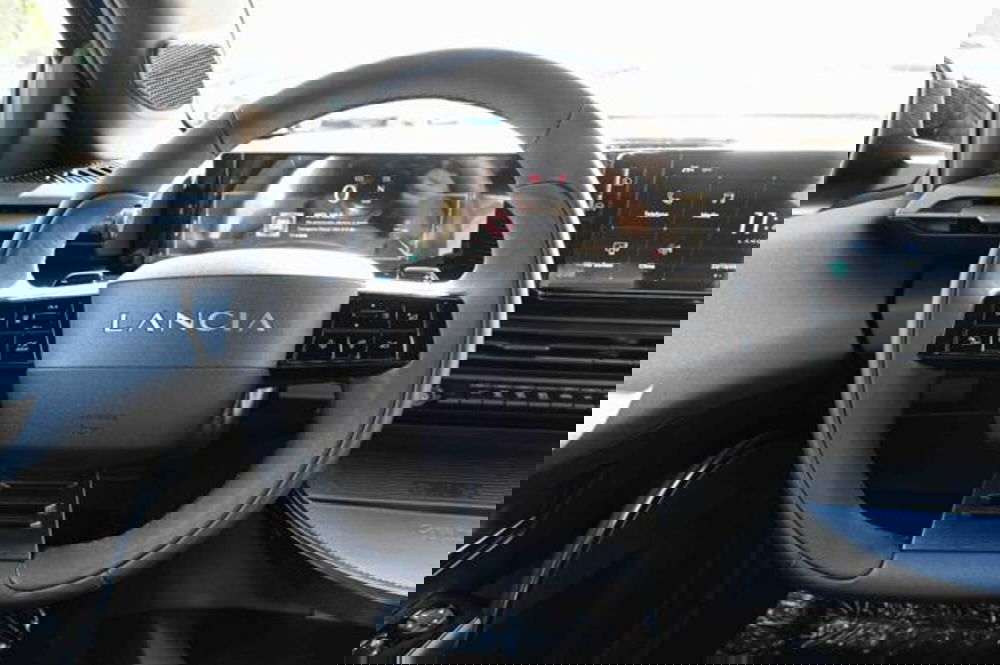 Lancia Ypsilon nuova a Torino (16)