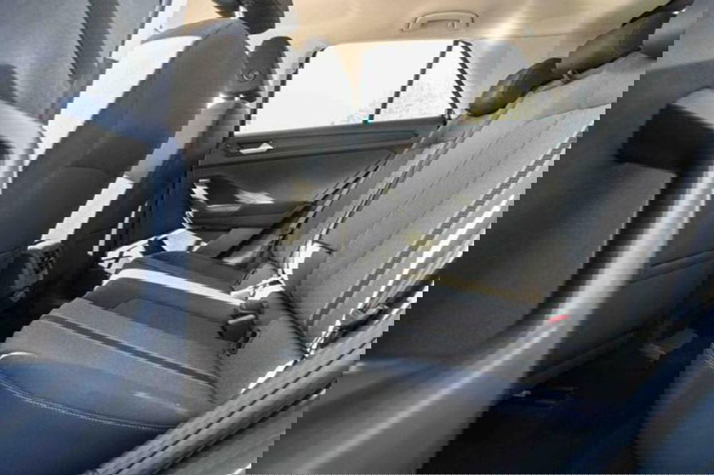 Volkswagen T-Roc usata a Torino (14)