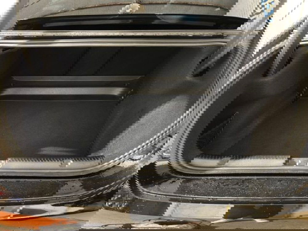 Mercedes-Benz EQE usata a Bologna (8)